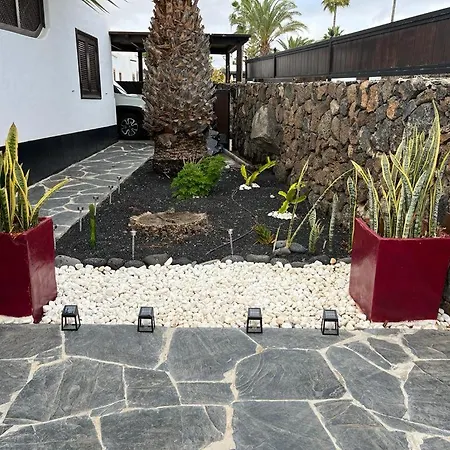 A Pie De Mar Costa Teguise